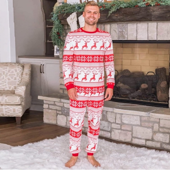 2 Piece Christmas Pajamas Set - Picture 4 of 5